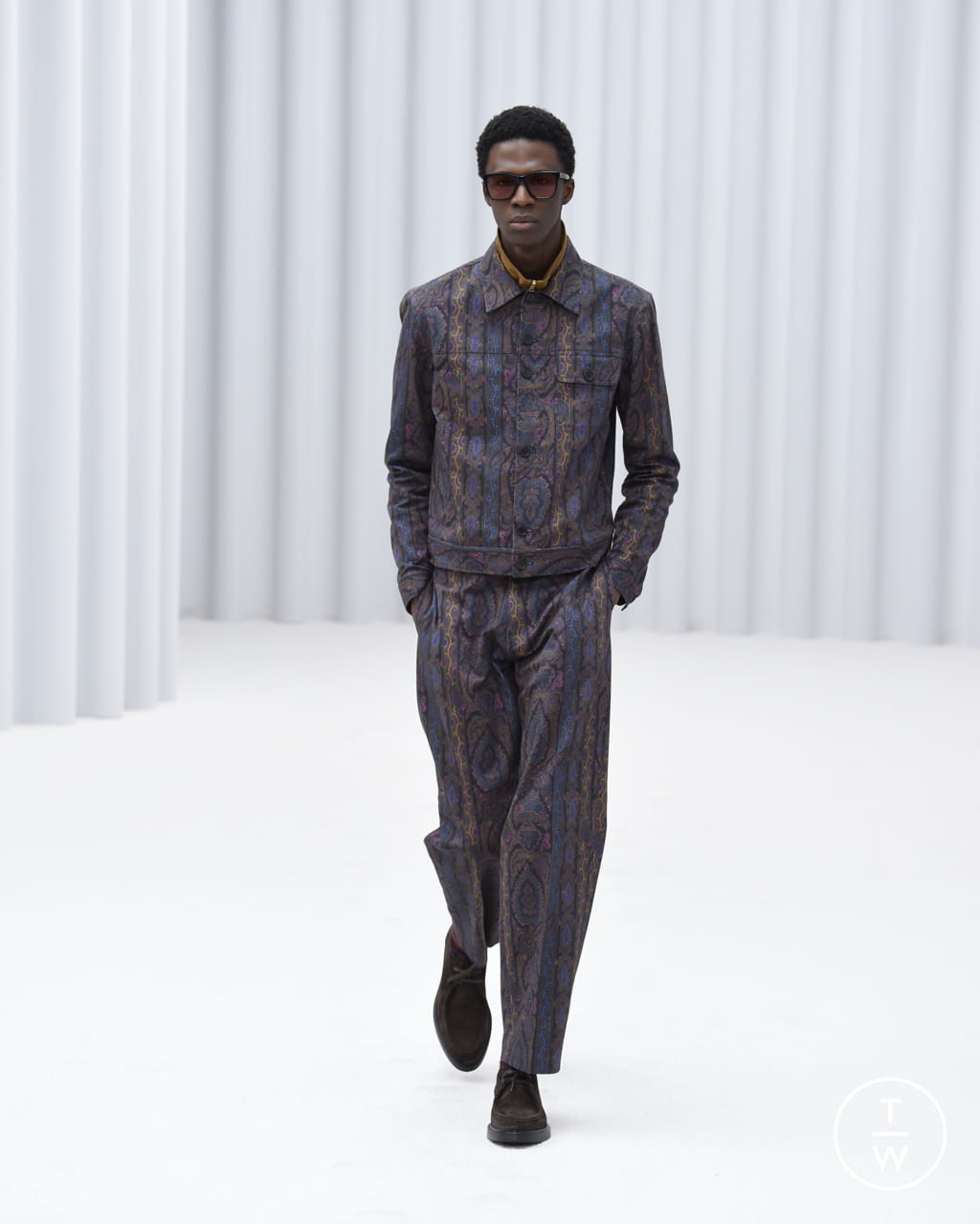 Fashion Week Paris Fall/Winter 2021 look 7 from the Paul Smith collection menswear