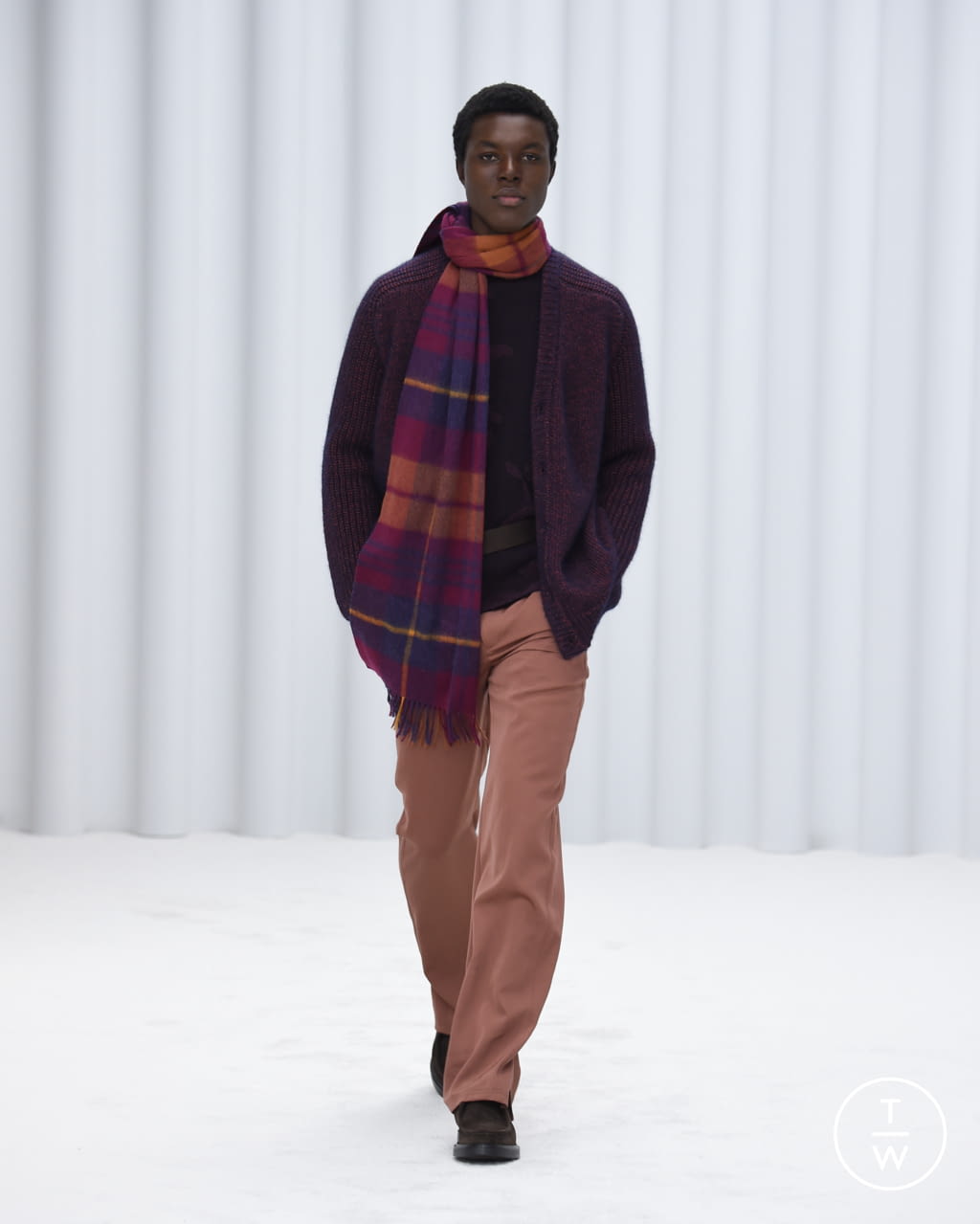 Fashion Week Paris Fall/Winter 2021 look 13 from the Paul Smith collection menswear