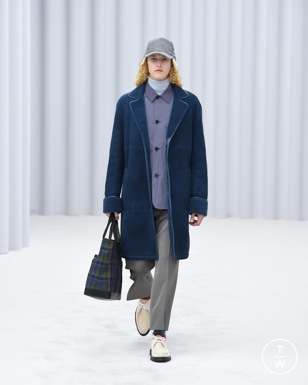 Fashion Week Paris Fall/Winter 2021 look 17 from the Paul Smith collection menswear