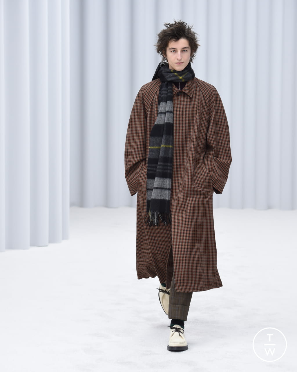 Fashion Week Paris Fall/Winter 2021 look 18 de la collection Paul Smith menswear
