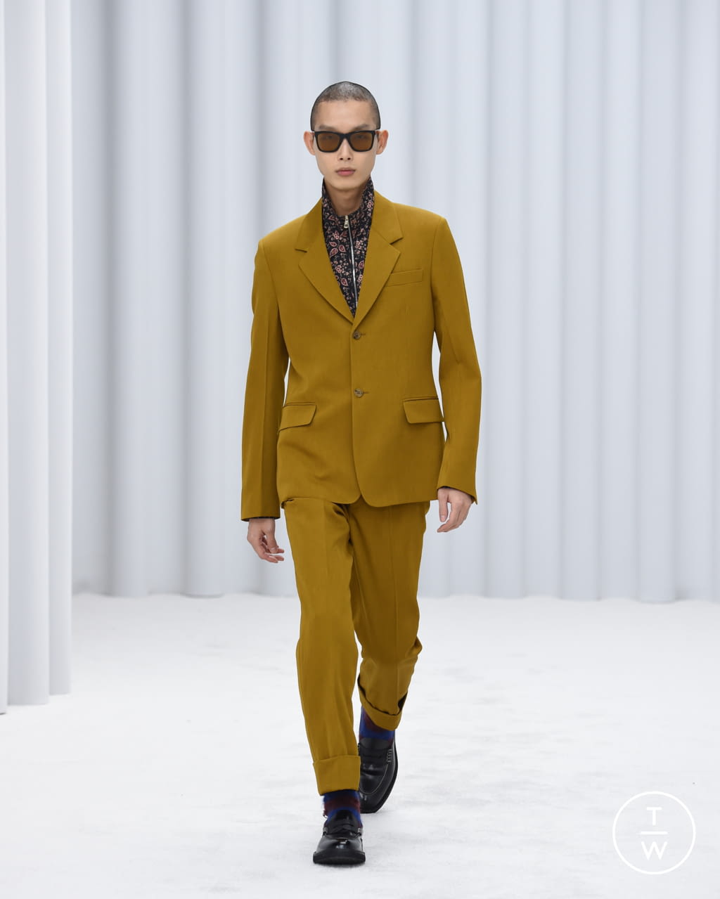 Fashion Week Paris Fall/Winter 2021 look 21 from the Paul Smith collection menswear