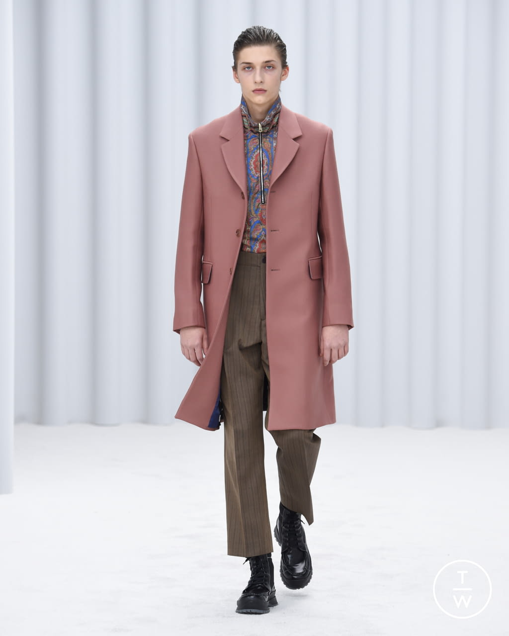 Fashion Week Paris Fall/Winter 2021 look 20 from the Paul Smith collection menswear