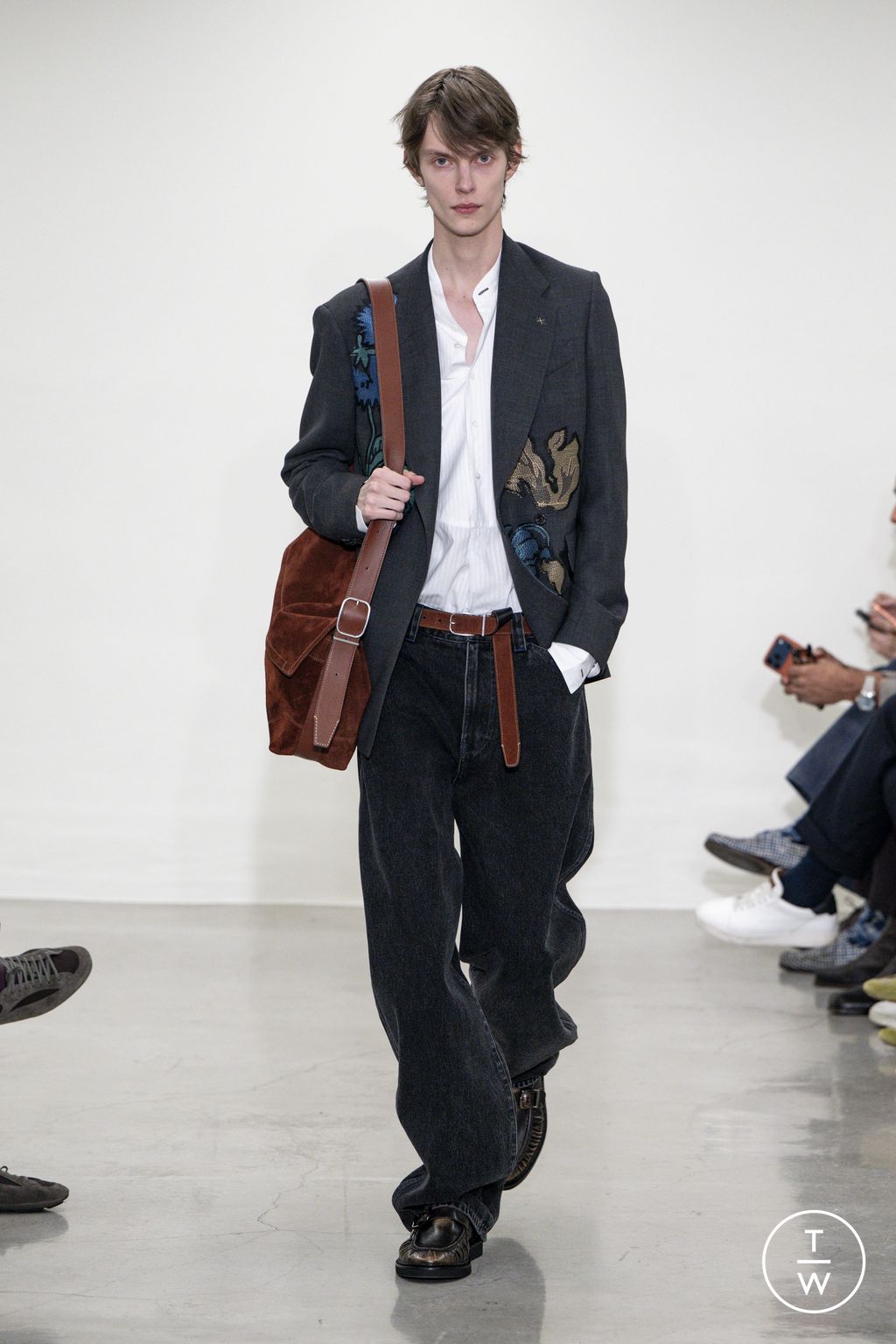 Fashion Week Milan Fall/Winter 2026 look 11 de la collection Paul Smith menswear