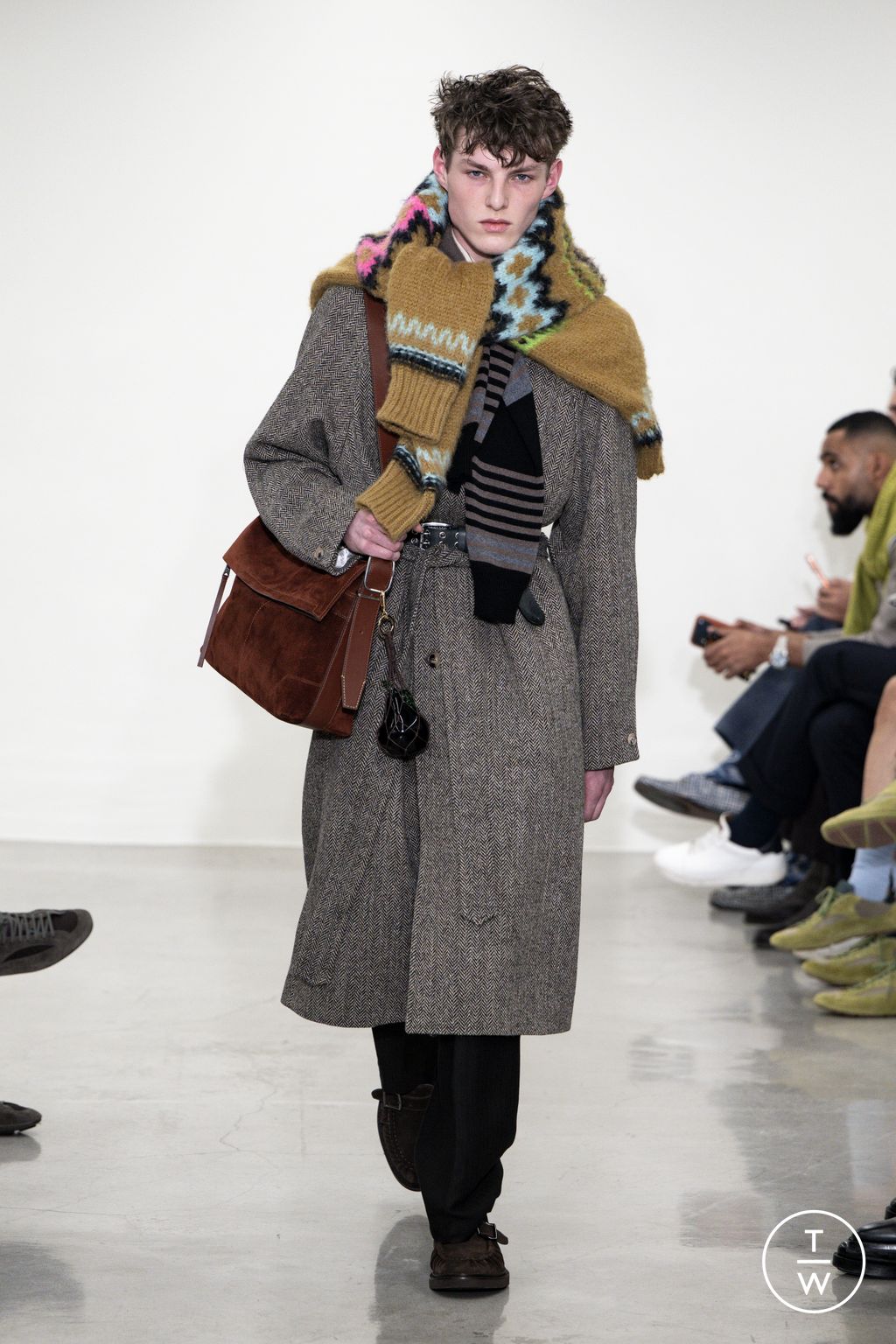Fashion Week Milan Fall/Winter 2026 look 20 from the Paul Smith collection menswear