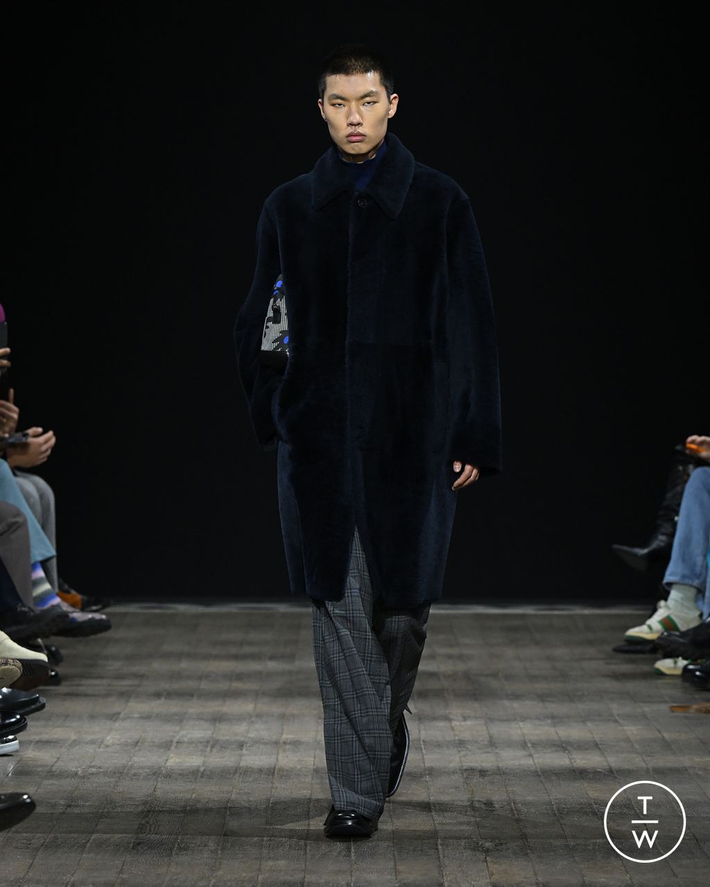 Fashion Week Paris Fall/Winter 2023 look 11 de la collection Paul Smith menswear