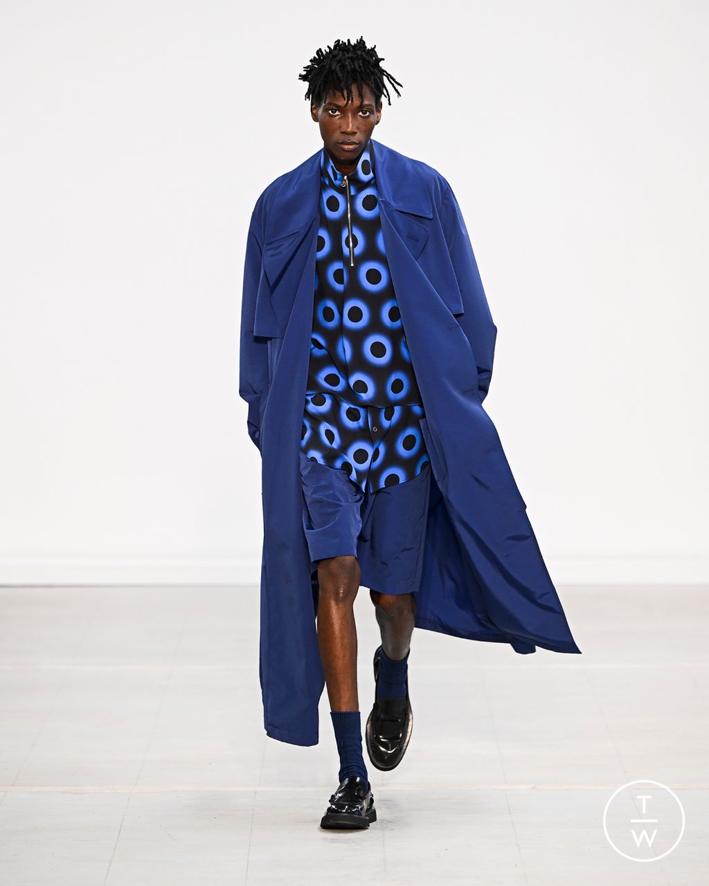 Fashion Week Paris Spring/Summer 2023 look 12 from the Paul Smith collection 男装