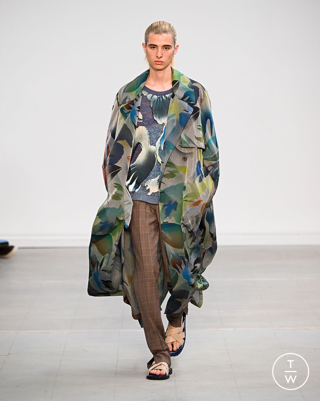Fashion Week Paris Spring/Summer 2023 look 20 from the Paul Smith collection 男装