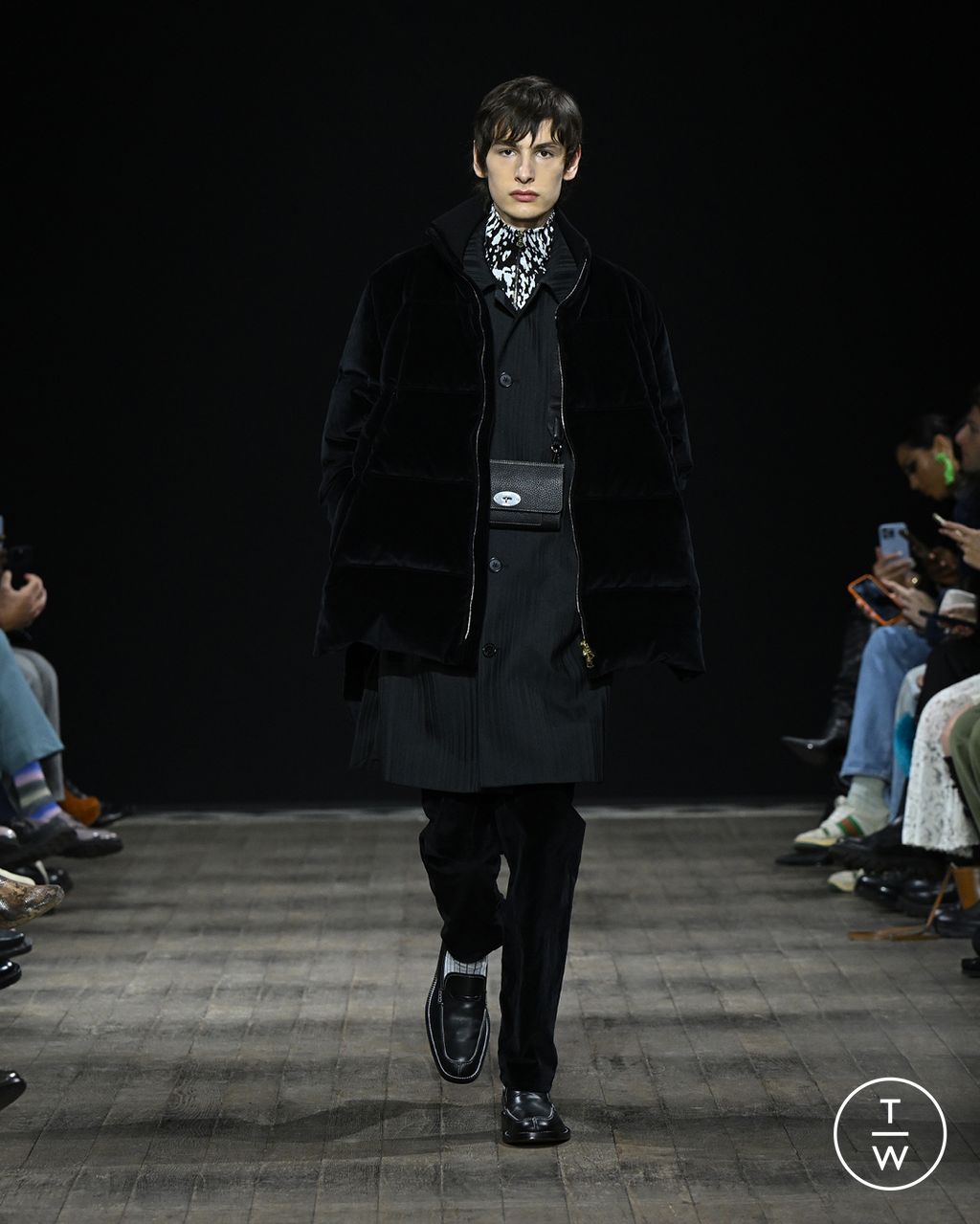 Fashion Week Paris Fall/Winter 2023 look 3 from the Paul Smith collection menswear