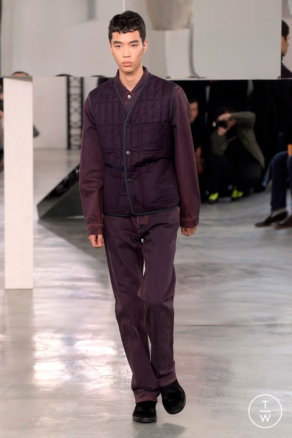 Fashion Week Paris Fall/Winter 2024 look 7 from the Paul Smith collection menswear