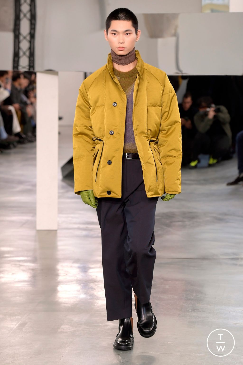 Fashion Week Paris Fall/Winter 2024 look 32 from the Paul Smith collection menswear