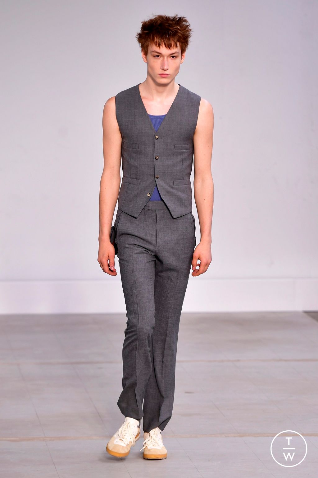 Fashion Week Paris Spring/Summer 2024 look 17 from the Paul Smith collection menswear