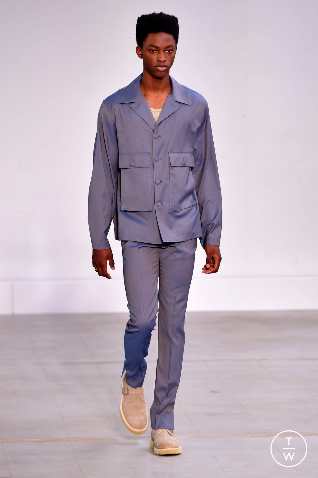 Fashion Week Paris Spring/Summer 2024 look 21 from the Paul Smith collection menswear