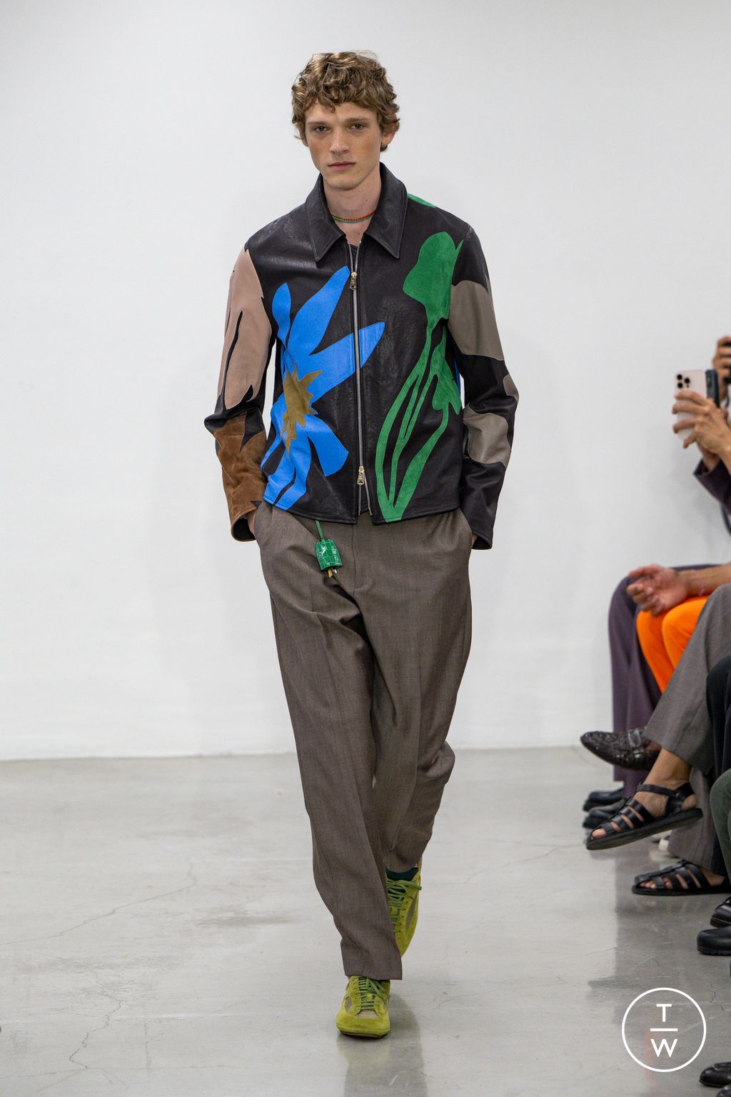 Fashion Week Milan Spring/Summer 2026 look 9 from the Paul Smith collection menswear