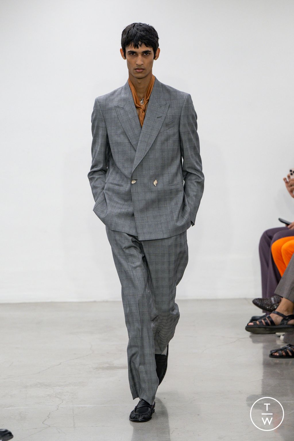 Fashion Week Milan Spring/Summer 2026 look 13 from the Paul Smith collection menswear
