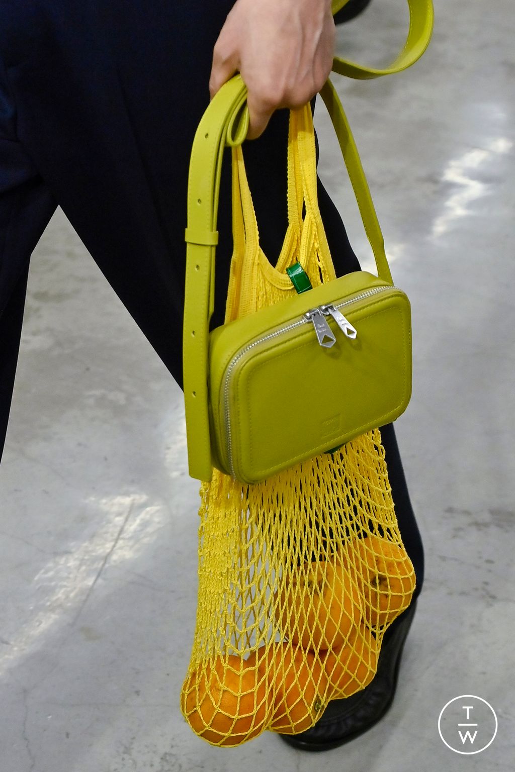 Fashion Week Milan Spring/Summer 2026 look 16 de la collection Paul Smith menswear accessories