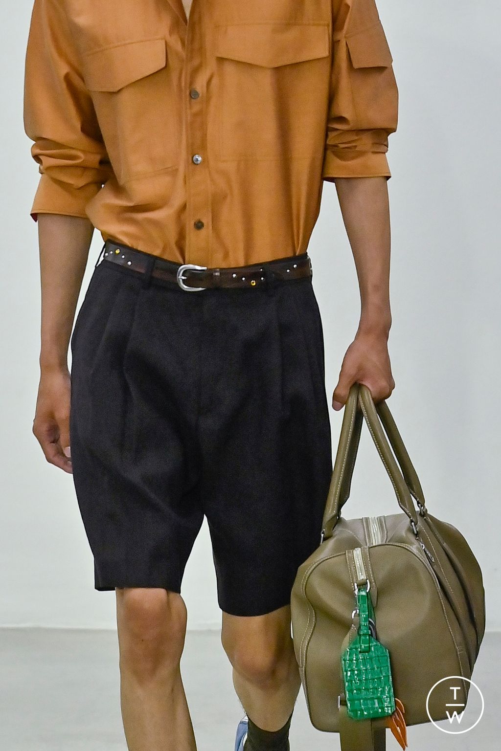 Fashion Week Milan Spring/Summer 2026 look 26 de la collection Paul Smith menswear accessories