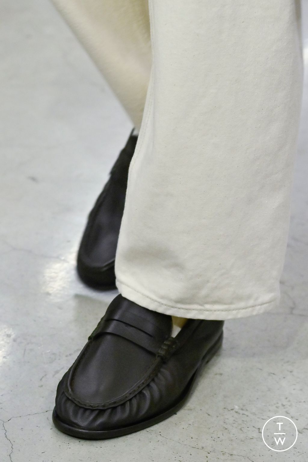 Fashion Week Milan Spring/Summer 2026 look 41 from the Paul Smith collection menswear accessories