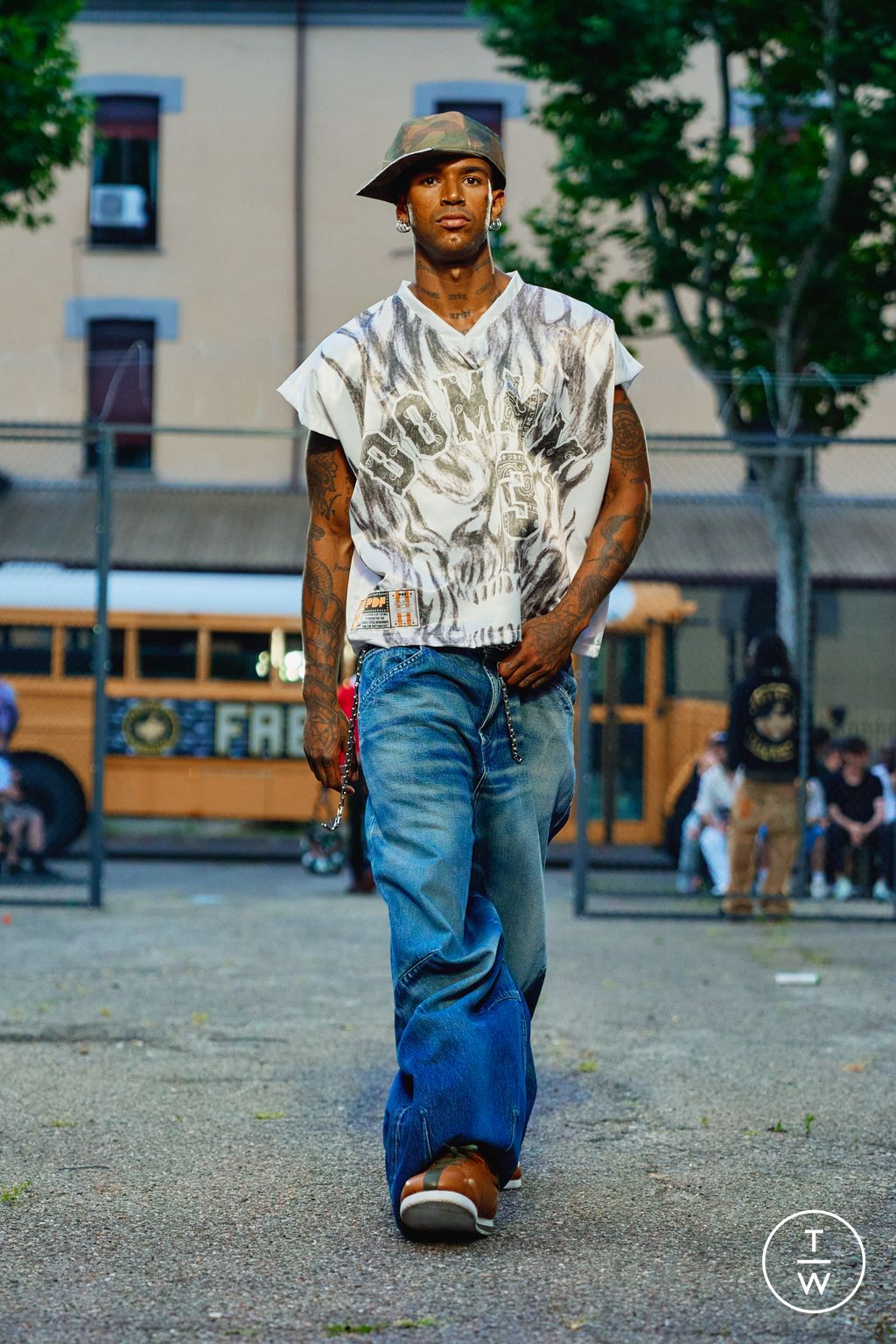 Fashion Week Milan Spring/Summer 2026 look 32 from the PDF collection menswear