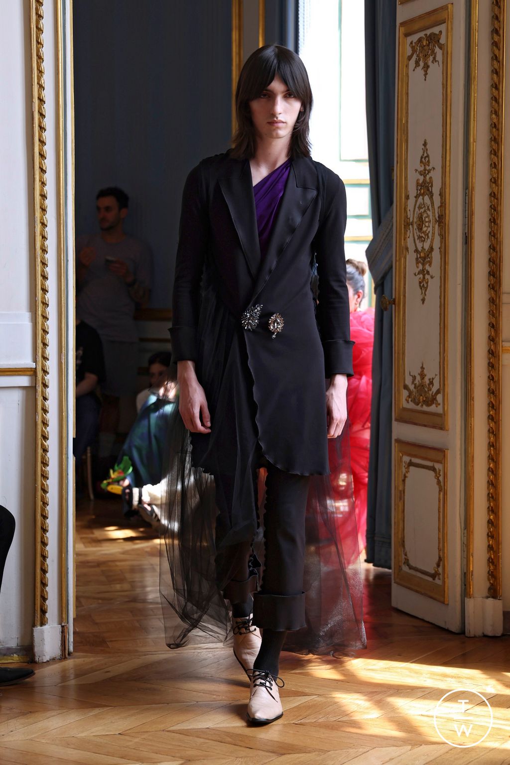 Fashion Week Paris Fall/Winter 2024 look 16 de la collection Peet Dullaert couture