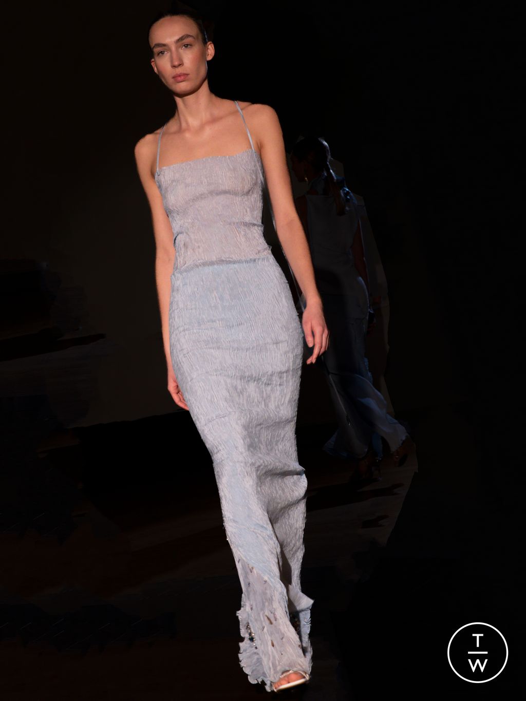 Fashion Week Paris Spring/Summer 2023 look 11 de la collection Peet Dullaert couture