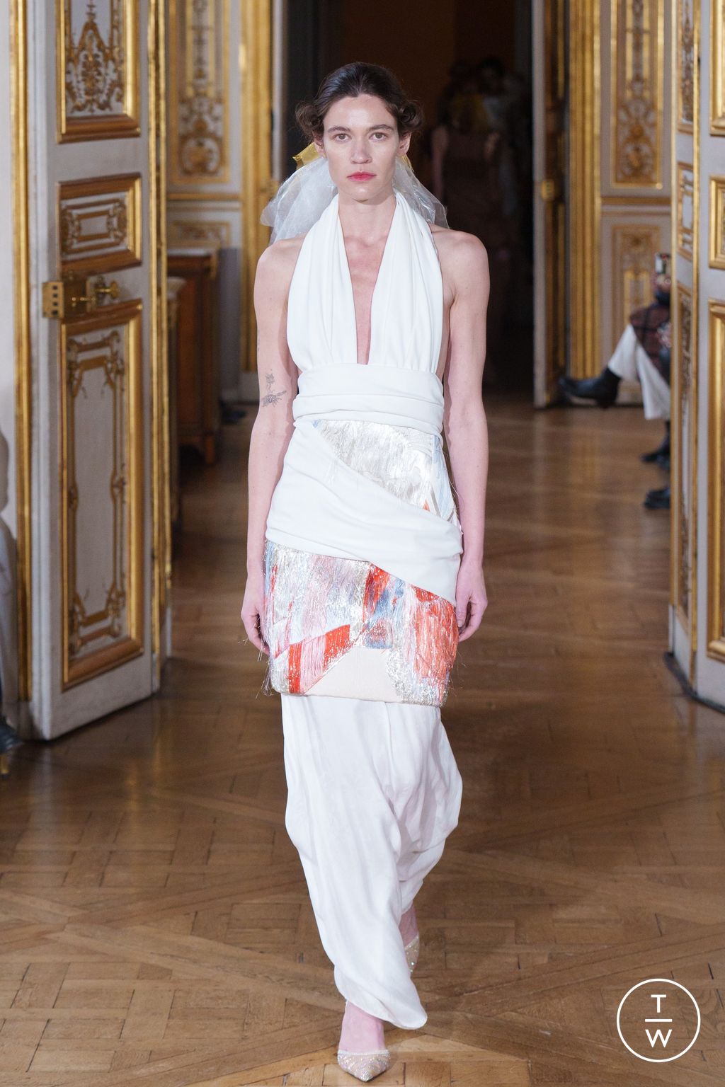 Fashion Week Paris Spring/Summer 2024 look 0 from the Peet Dullaert collection 高级定制