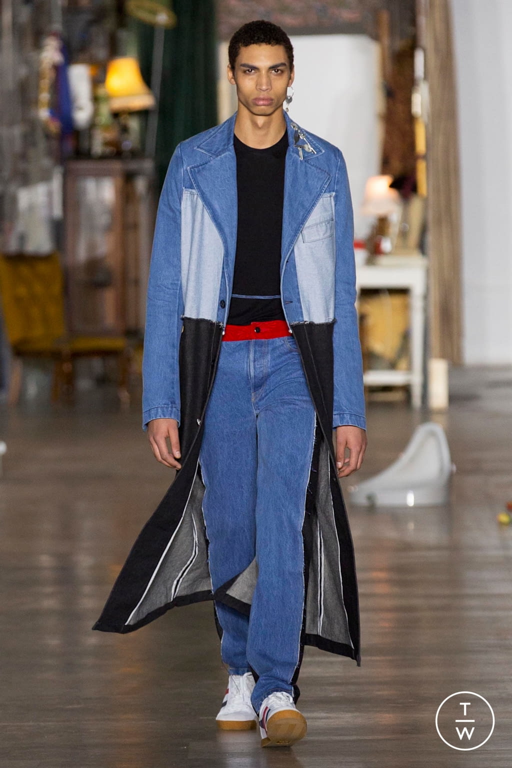 Fashion Week London Fall/Winter 2020 look 1 from the Per Götesson collection menswear