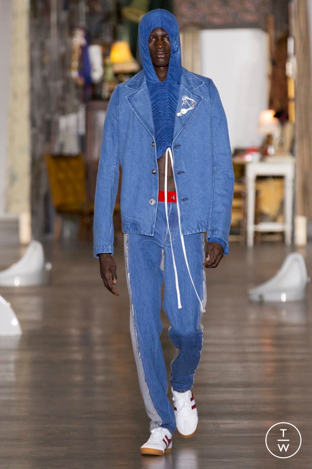 Fashion Week London Fall/Winter 2020 look 2 from the Per Götesson collection menswear