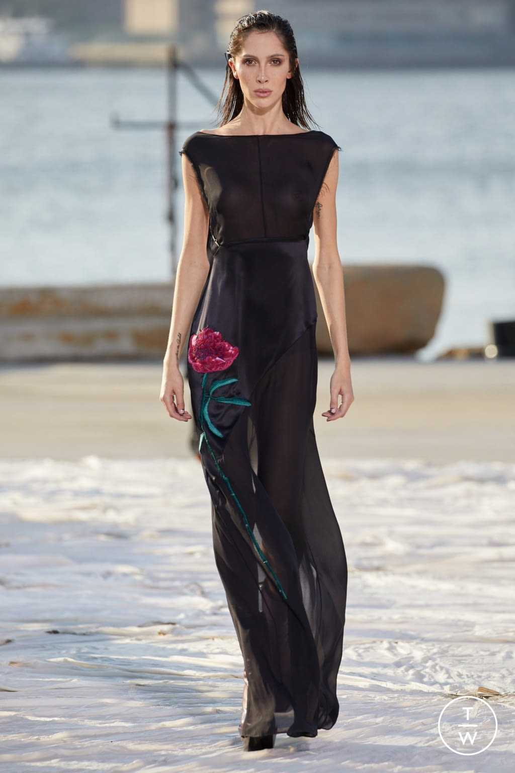 Fashion Week New York Spring/Summer 2022 look 45 de la collection Peter Do womenswear