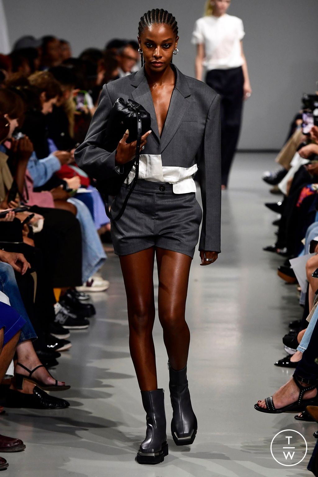 Fashion Week Paris Spring/Summer 2024 look 14 de la collection Peter Do womenswear