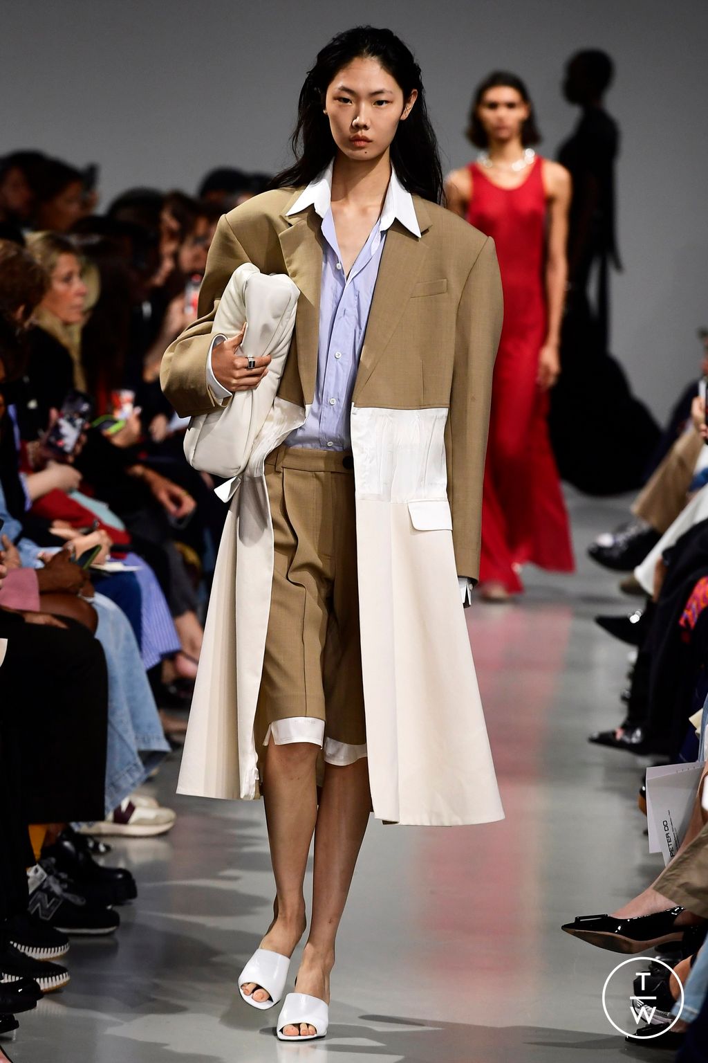Fashion Week Paris Spring/Summer 2024 look 21 from the Peter Do collection womenswear