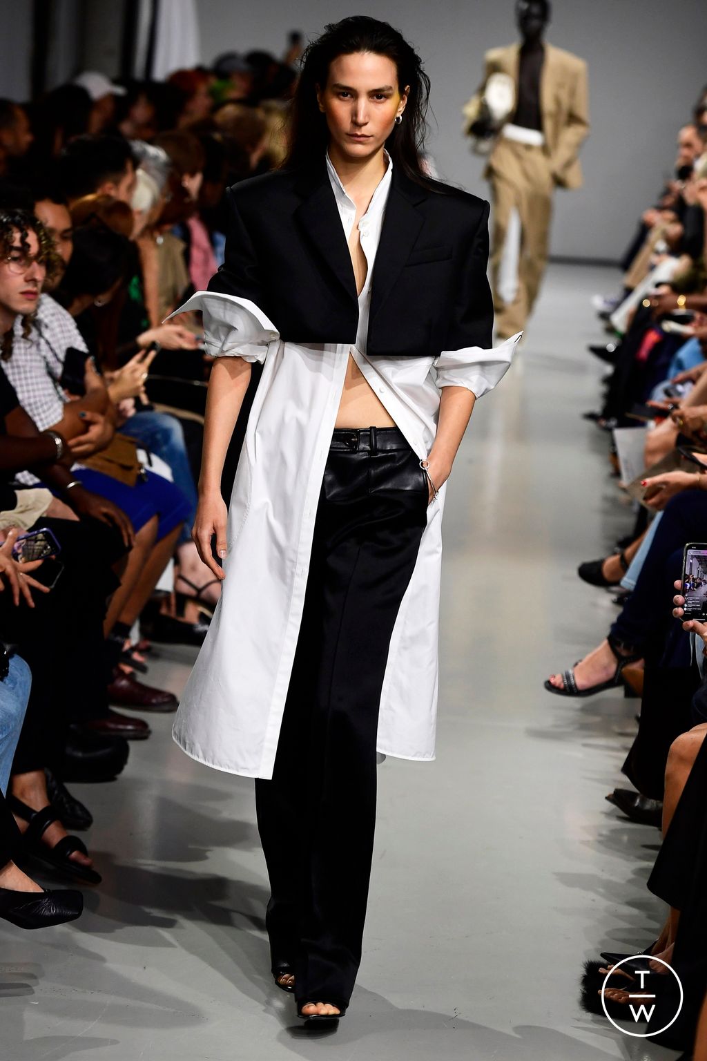 Fashion Week Paris Spring/Summer 2024 look 29 from the Peter Do collection womenswear