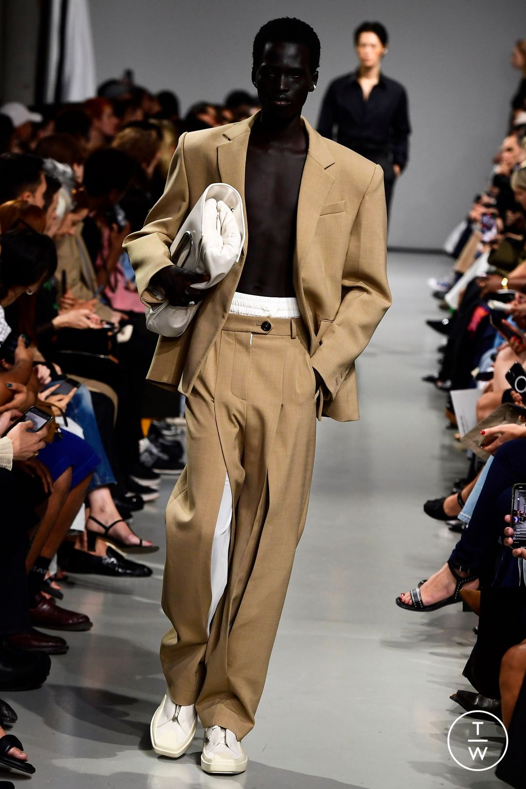 Fashion Week Paris Spring/Summer 2024 look 30 from the Peter Do collection womenswear