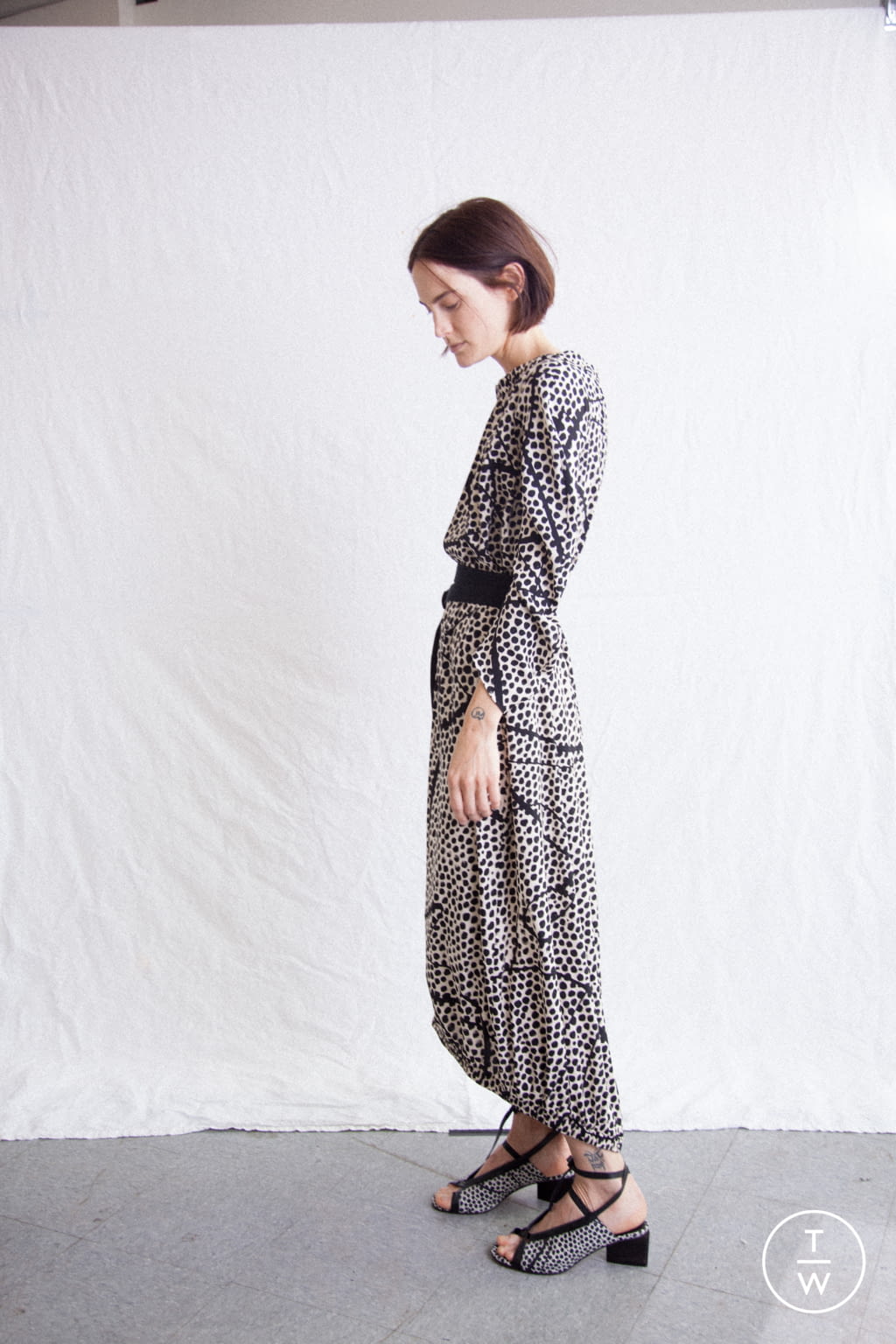 Fashion Week New York Pre-Fall 2017 look 11 from the Zero + Maria Cornejo collection 女装