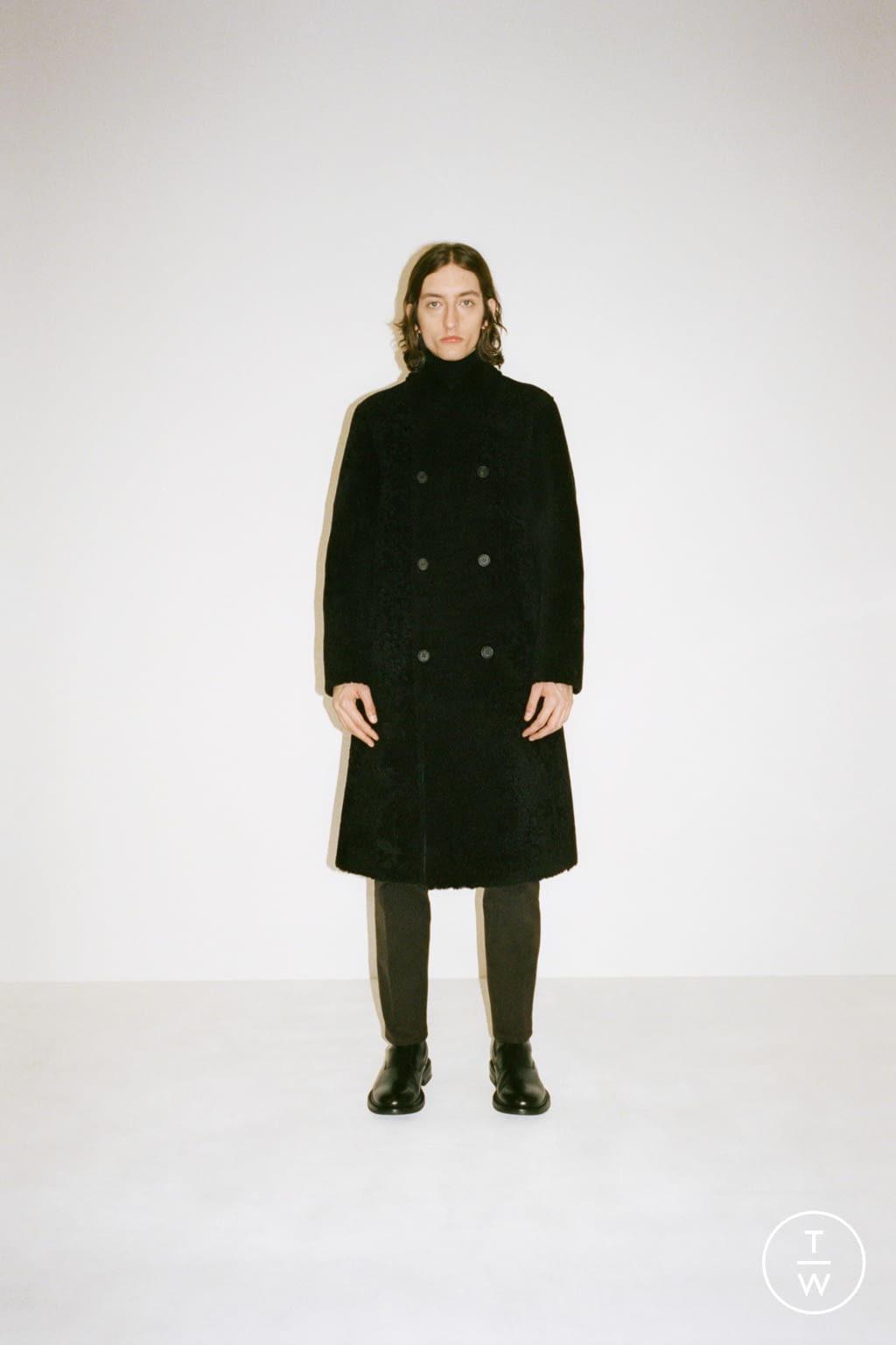 Fashion Week Milan Pre-Fall 2019 look 9 from the Bottega Veneta collection 男装