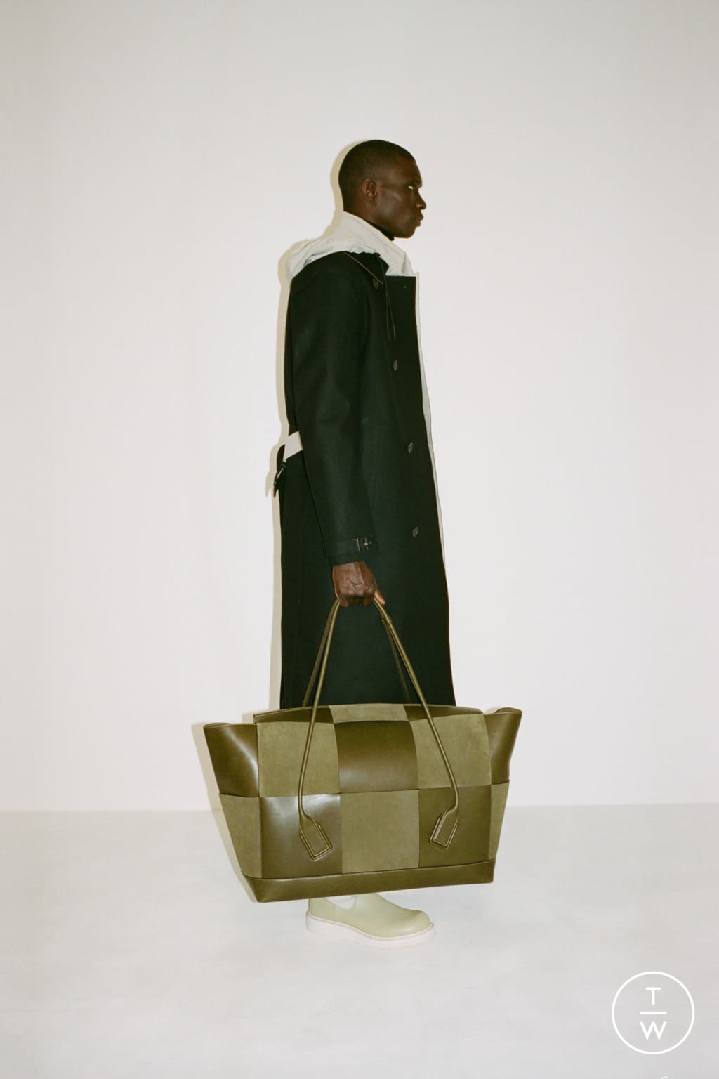 Fashion Week Milan Pre-Fall 2019 look 11 from the Bottega Veneta collection menswear