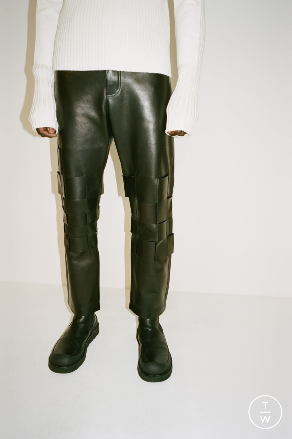 Fashion Week Milan Pre-Fall 2019 look 26 from the Bottega Veneta collection menswear