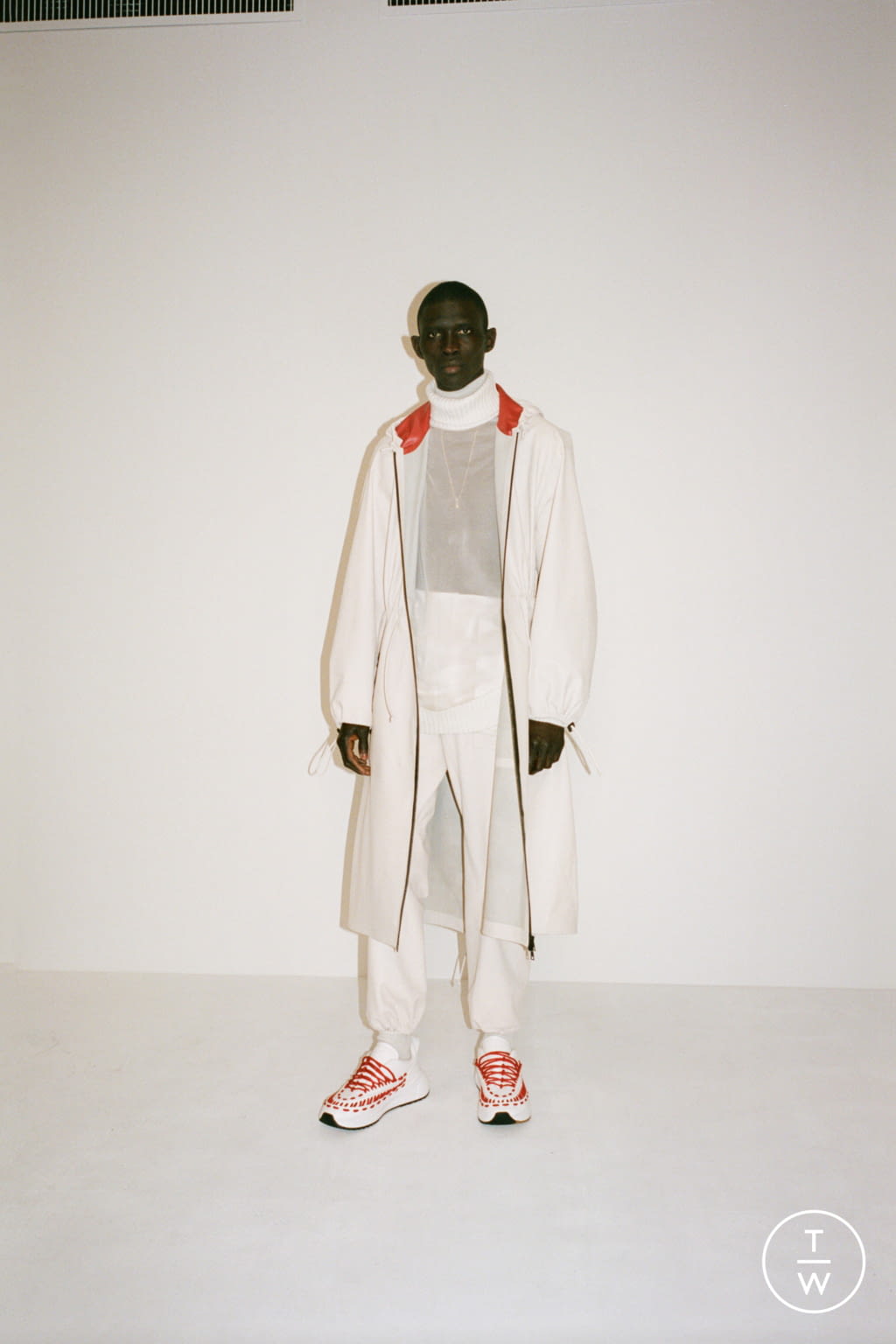 Fashion Week Milan Pre-Fall 2019 look 30 from the Bottega Veneta collection 男装