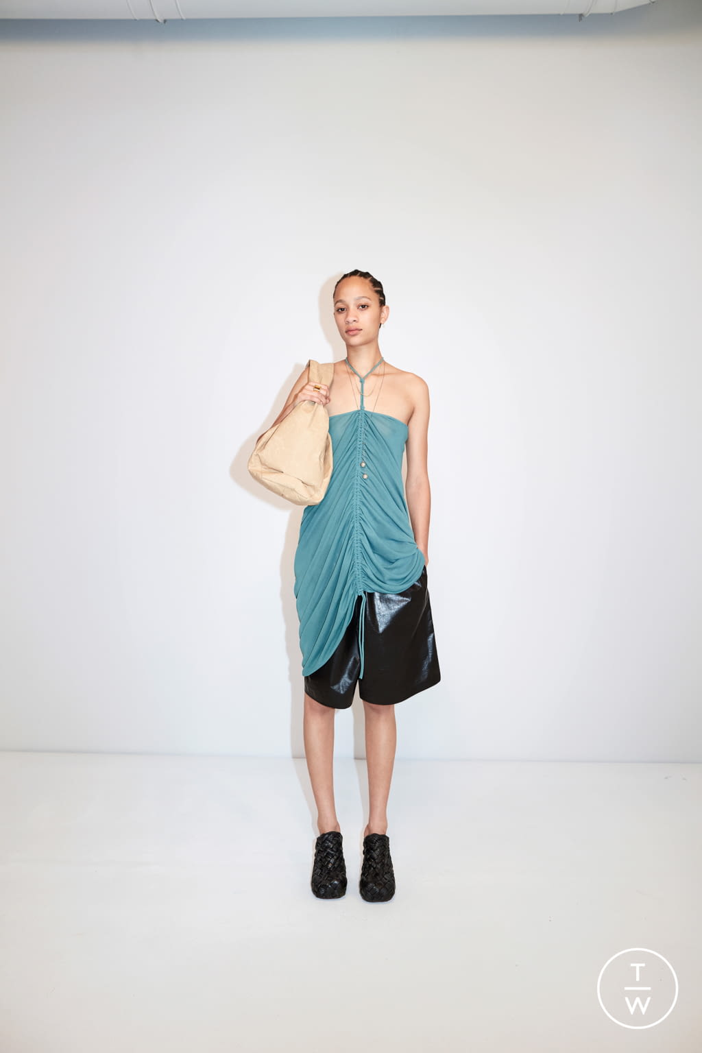 Fashion Week Milan Pre-Fall 2020 look 3 de la collection Bottega Veneta womenswear