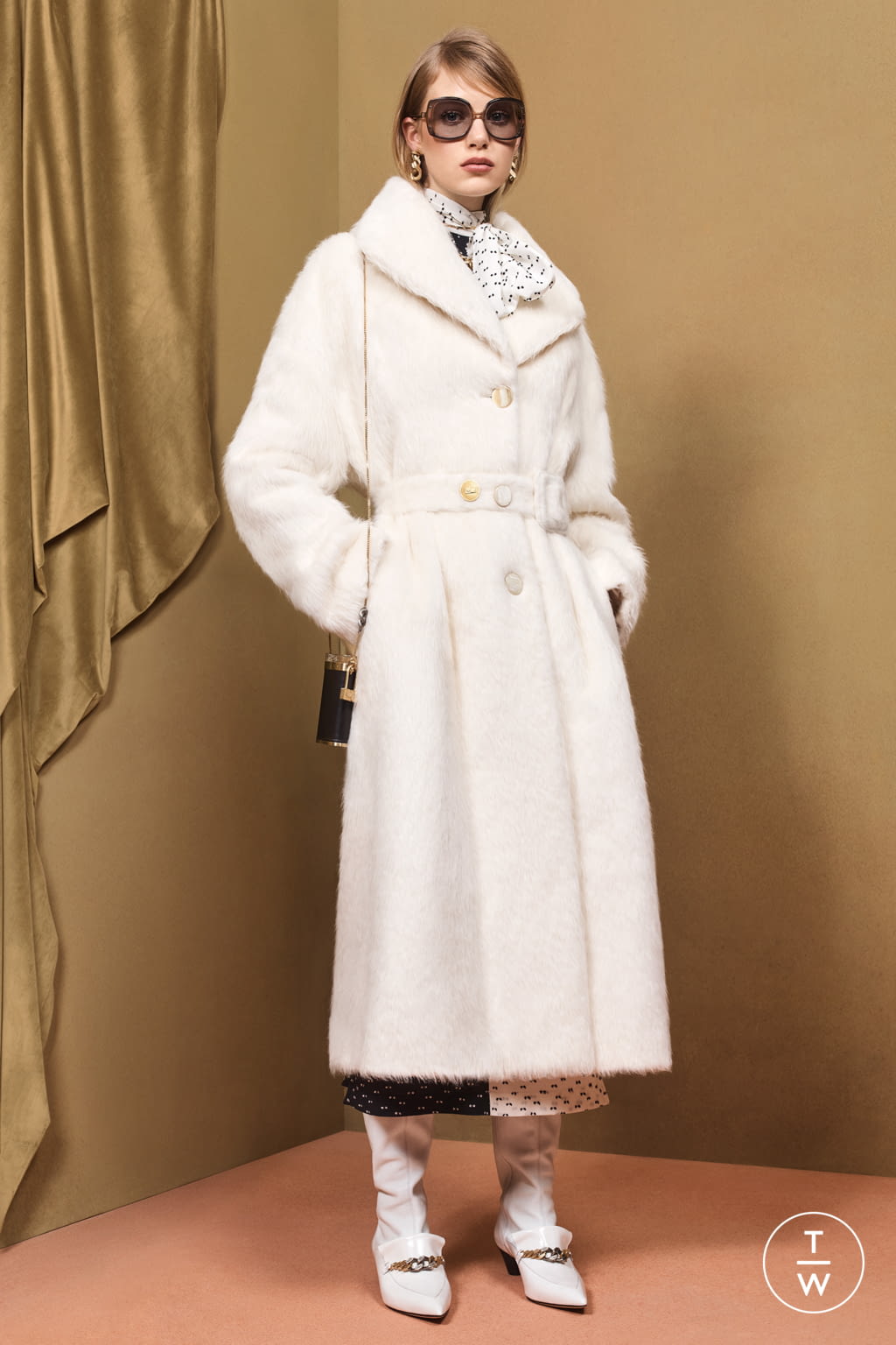 Fashion Week London Pre-Fall 2020 look 14 from the Ports 1961 collection womenswear