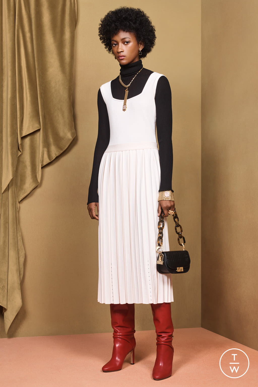 Fashion Week London Pre-Fall 2020 look 21 from the Ports 1961 collection 女装