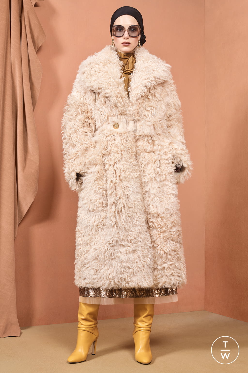 Fashion Week London Pre-Fall 2020 look 7 from the Ports 1961 collection womenswear