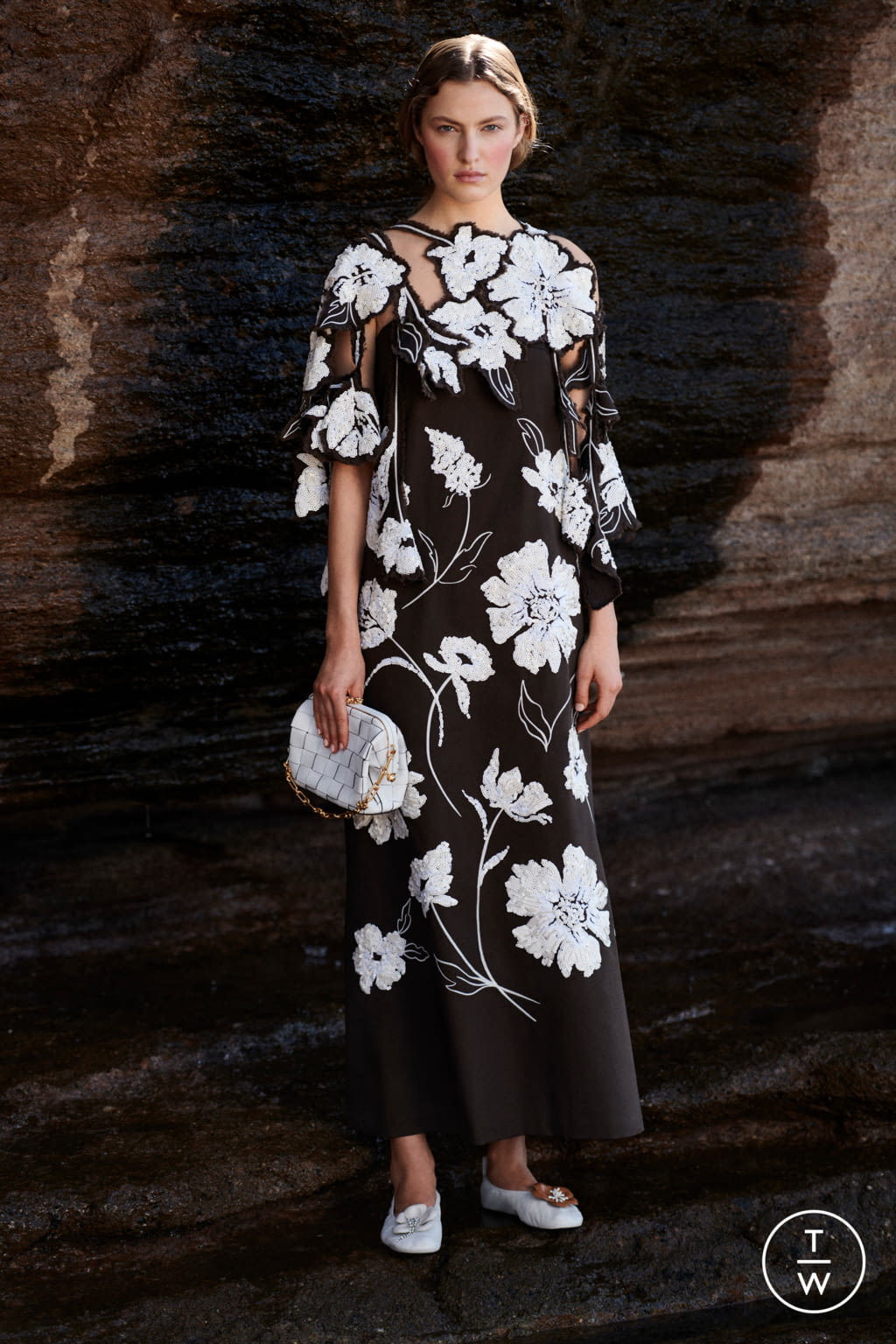 Fashion Week New York Pre-Fall 2021 look 6 from the Tory Burch collection womenswear
