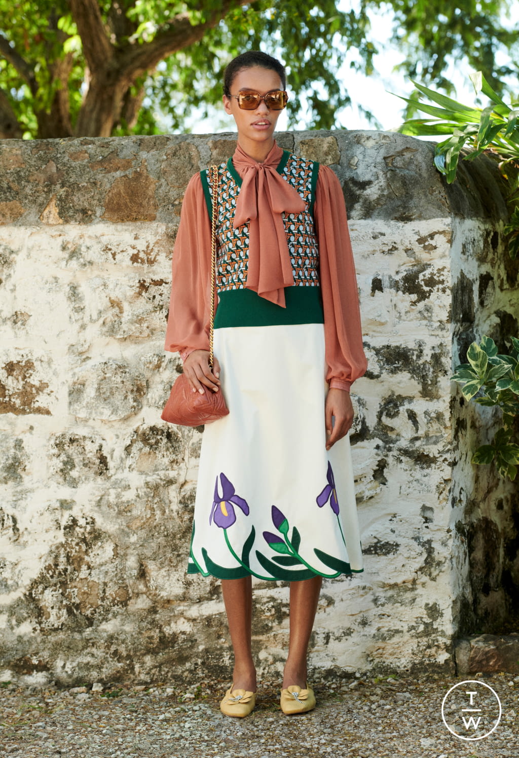 Fashion Week New York Pre-Fall 2021 look 8 from the Tory Burch collection womenswear