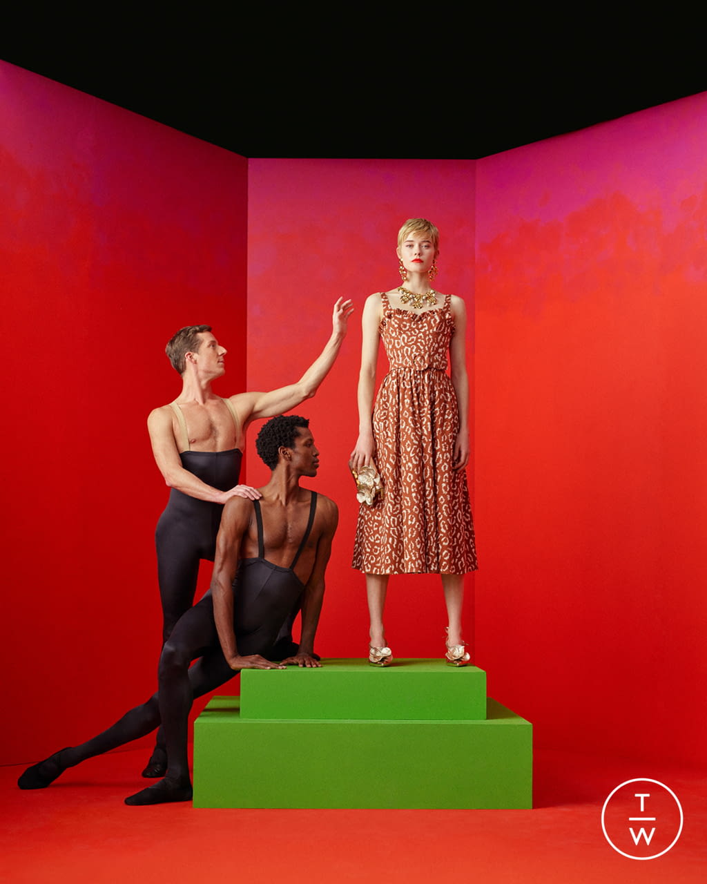 Fashion Week New York Pre-Fall 2022 look 32 from the Carolina Herrera collection 女装