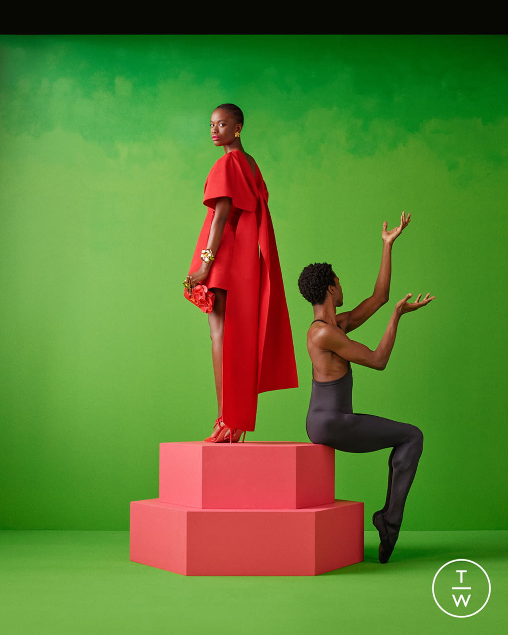 Fashion Week New York Pre-Fall 2022 look 47 from the Carolina Herrera collection womenswear