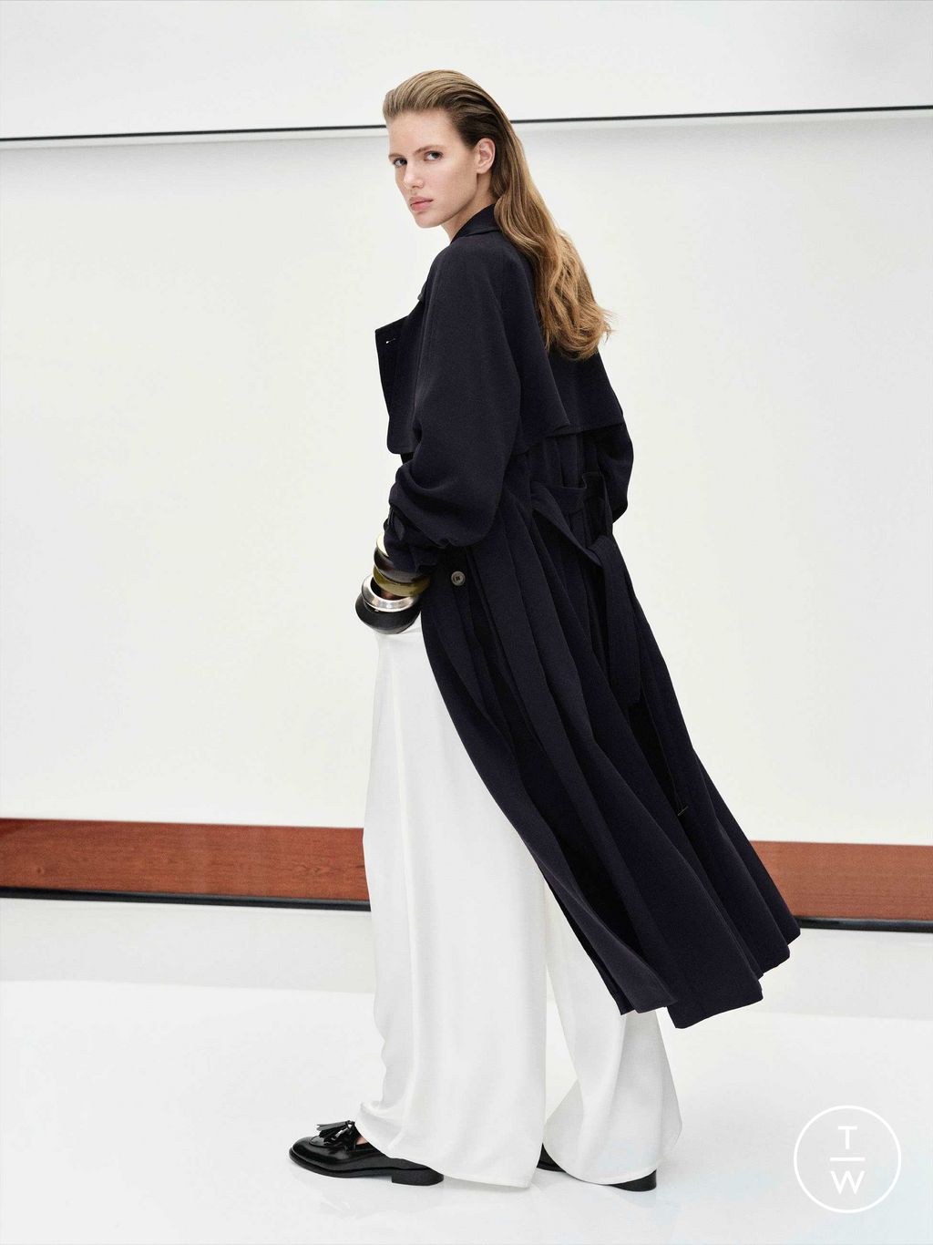 Fashion Week Milan Pre-Fall 2026 look 1 from the Max Mara collection womenswear
