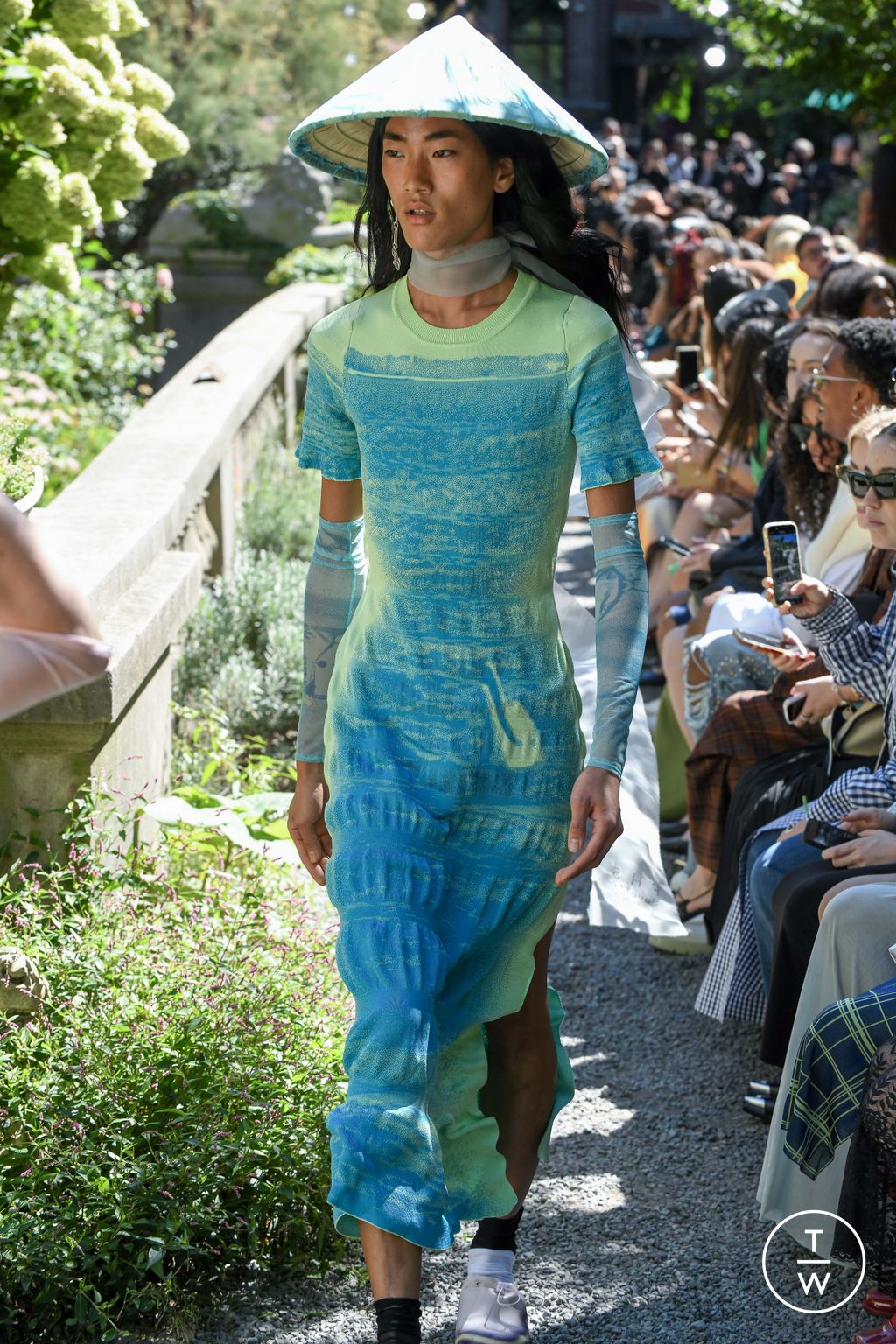 Fashion Week New York Spring-Summer 2025 look 19 de la collection PH5 womenswear