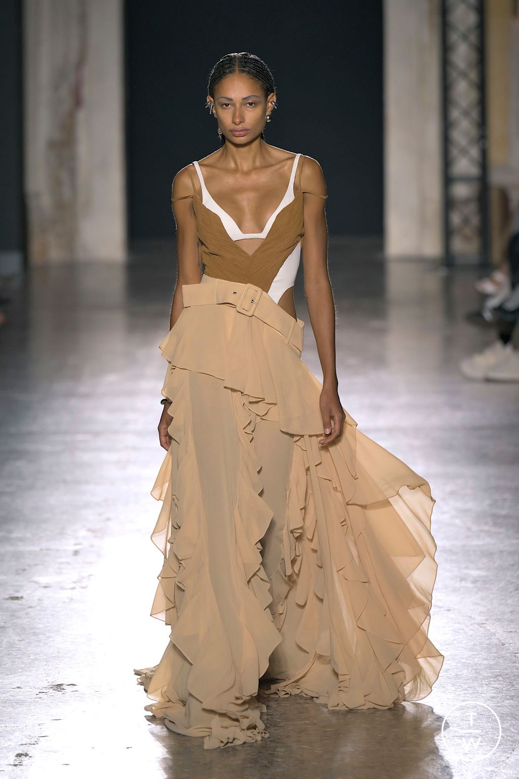 Fashion Week Milan Spring/Summer 2025 look 13 from the Phan Dang Hoang collection womenswear