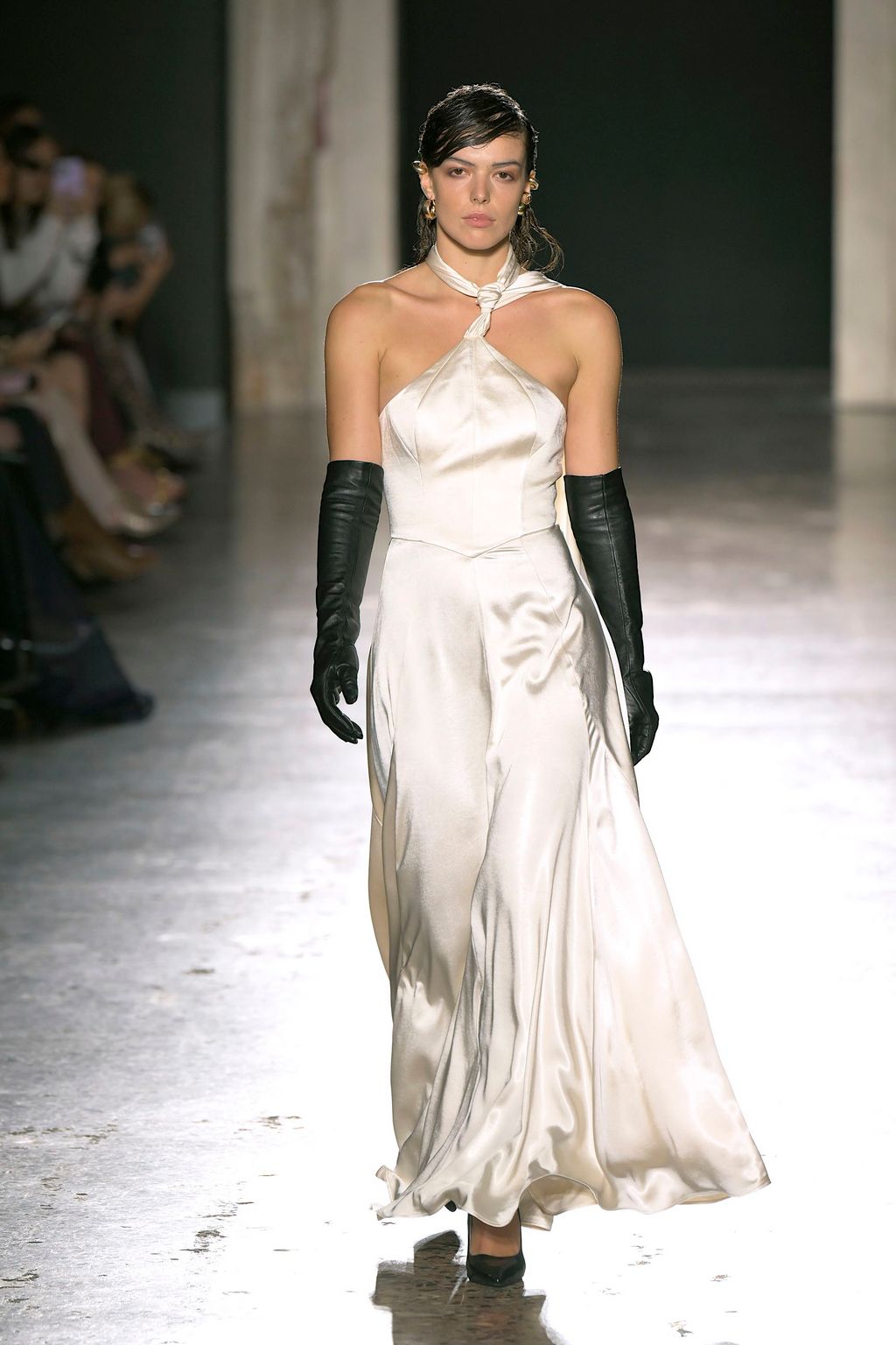 Fashion Week Milan Spring-Summer 2025 look 22 from the Phan Dang Hoang collection womenswear