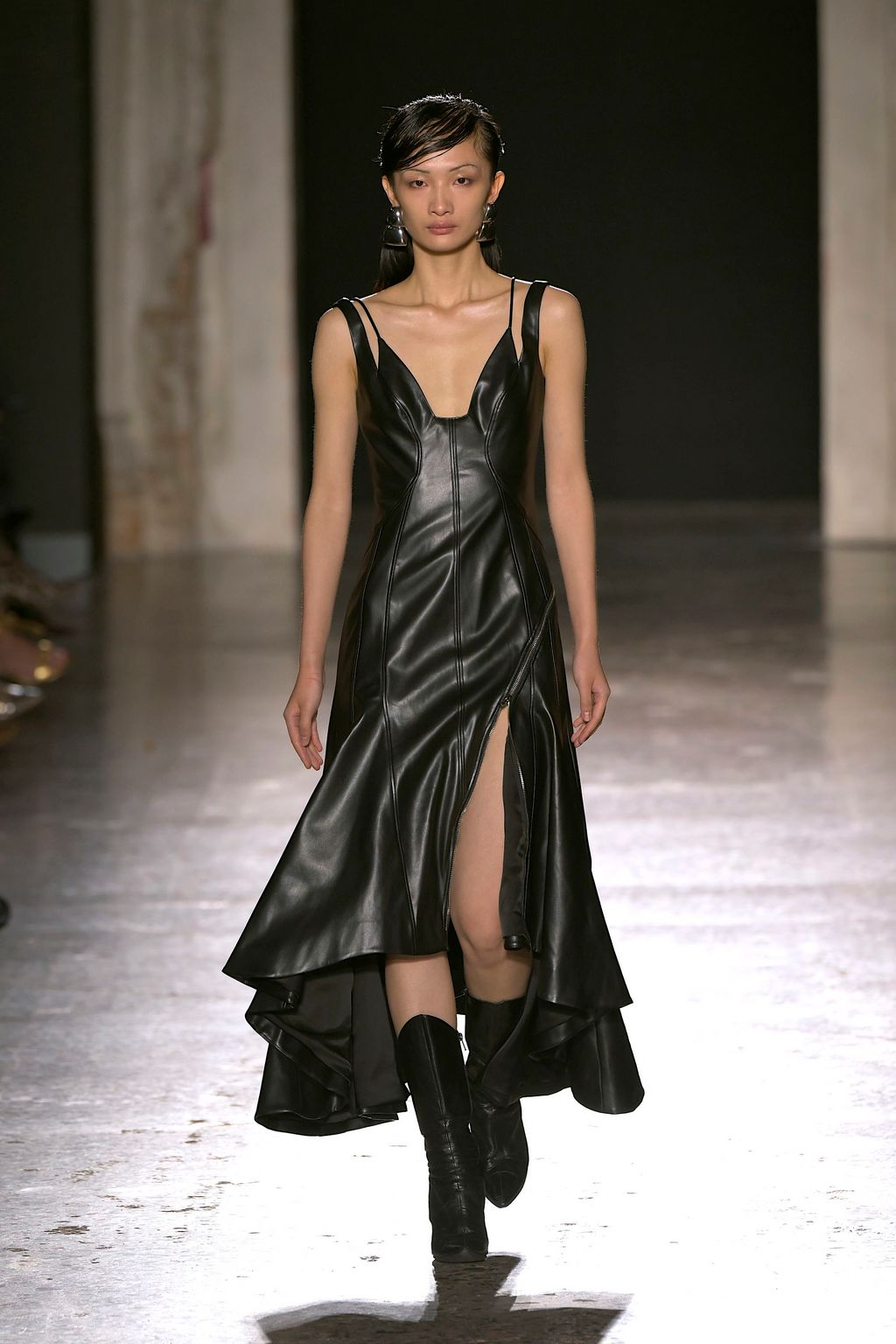 Fashion Week Milan Spring-Summer 2025 look 30 from the Phan Dang Hoang collection womenswear